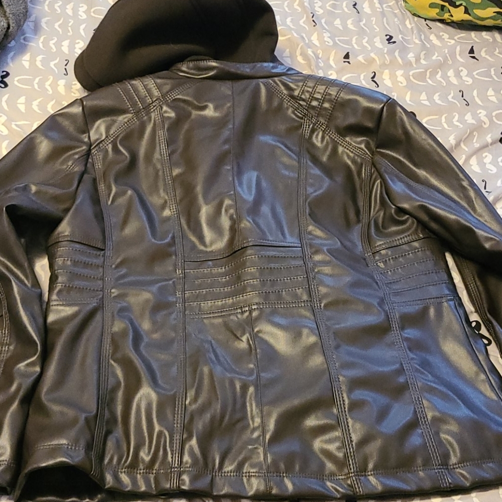 Pleather jacket - Picture 3 of 4